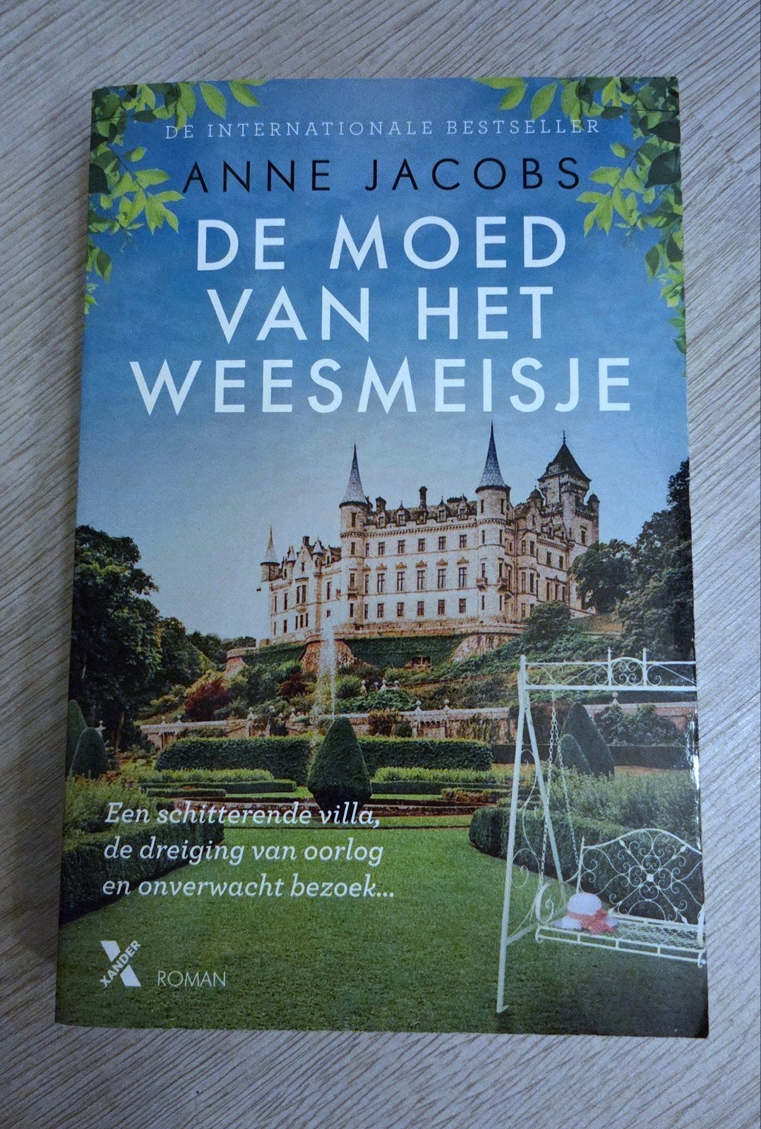 Anne Jacobs - De moed van het weesmeisje, Ophalen of Verzenden, Zo goed als nieuw, Anne Jacobs