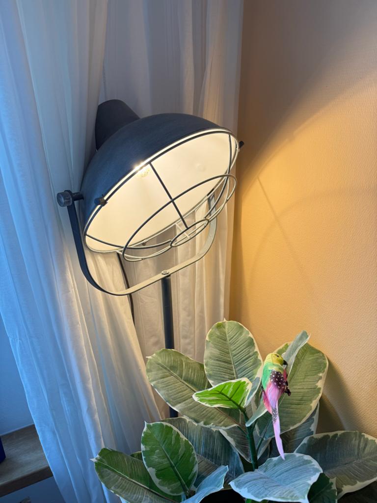 Stoere staande lamp, goede kwaliteit, Huis en Inrichting, Ophalen, Zo goed als nieuw, Metaal, 100 tot 150 cm