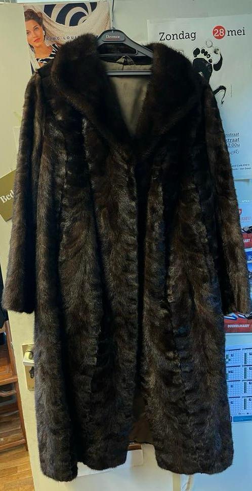 Vintage Emile Bertram Nerts Bontjas met Muts, Ophalen of Verzenden, Gedragen, Maat 38/40 (M), Bruin