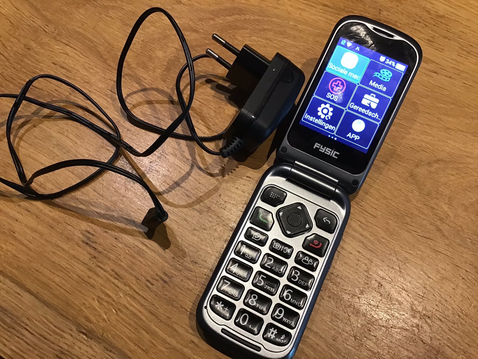 Klaptelefoon GSM, Ophalen of Verzenden, Zo goed als nieuw, 6 megapixel of meer