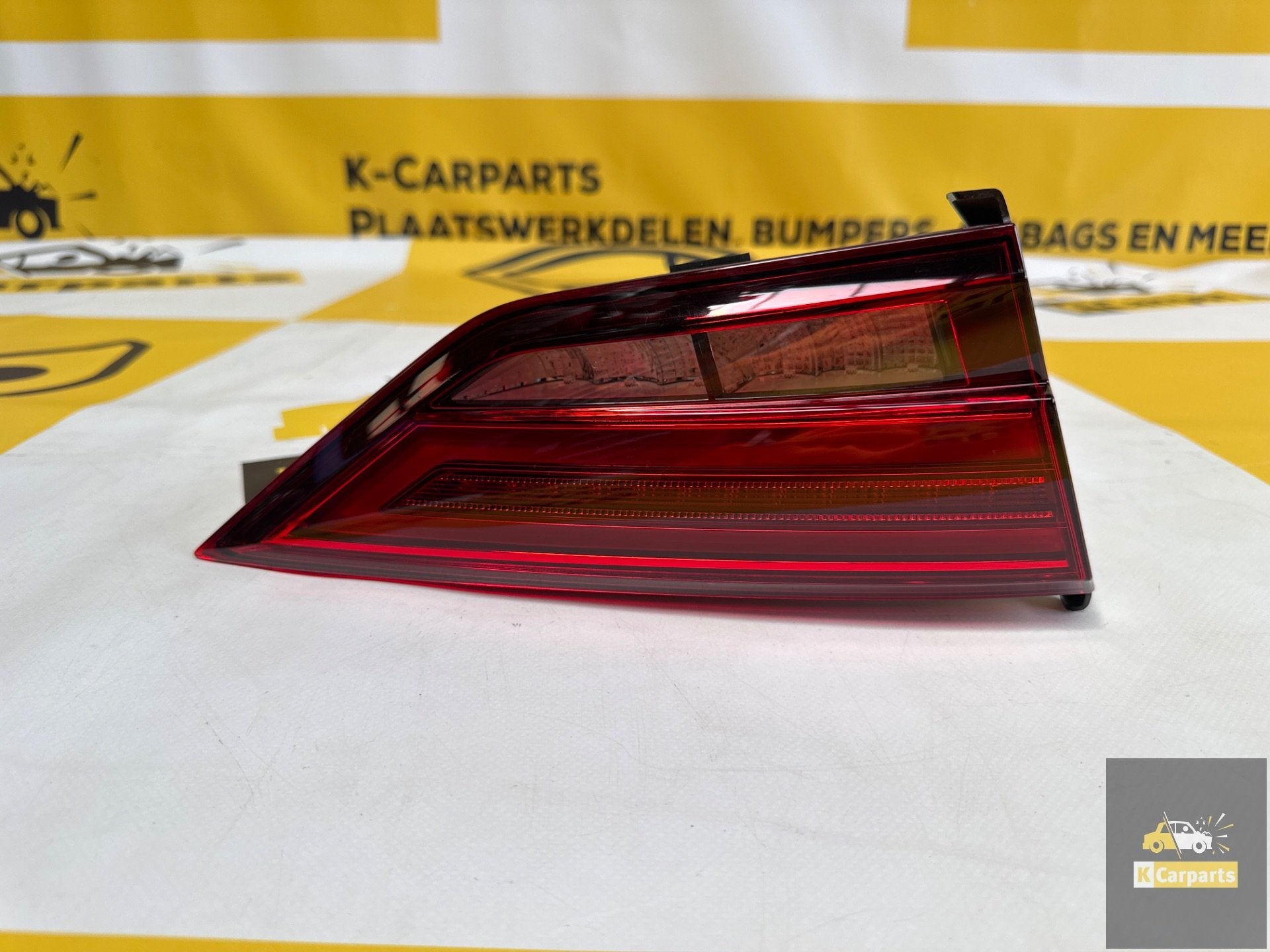 Audi A3 8V5 Sedan / Limo Facelift Dynamisch LED Achterlicht, Auto-onderdelen, Verlichting, Info@fabrikant.eu, Fabrikantstraat 1
1000 AA  Amsterdam, NL