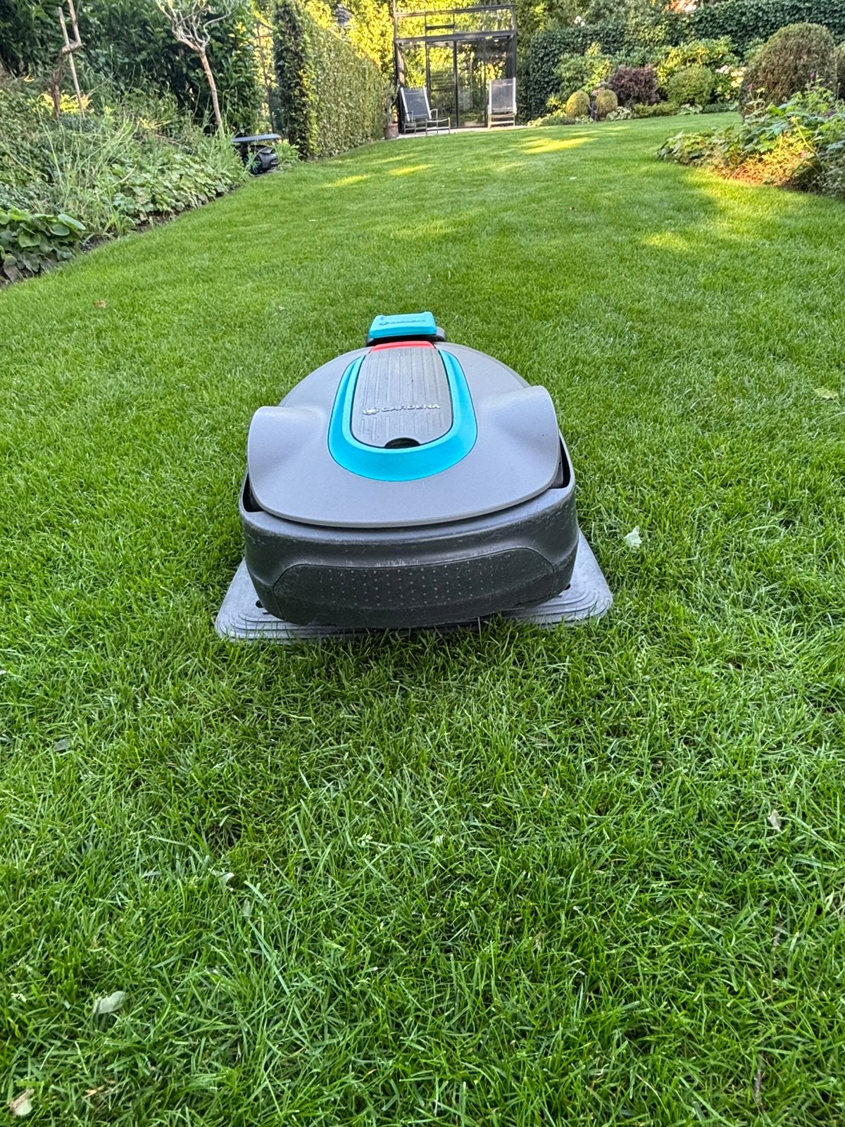 Gardena Sileno city 600 Robotmaaier Bluetooth, Tuin en Terras, Robotmaaiers, Ophalen of Verzenden, Gebruikt, Meer dan 25 cm