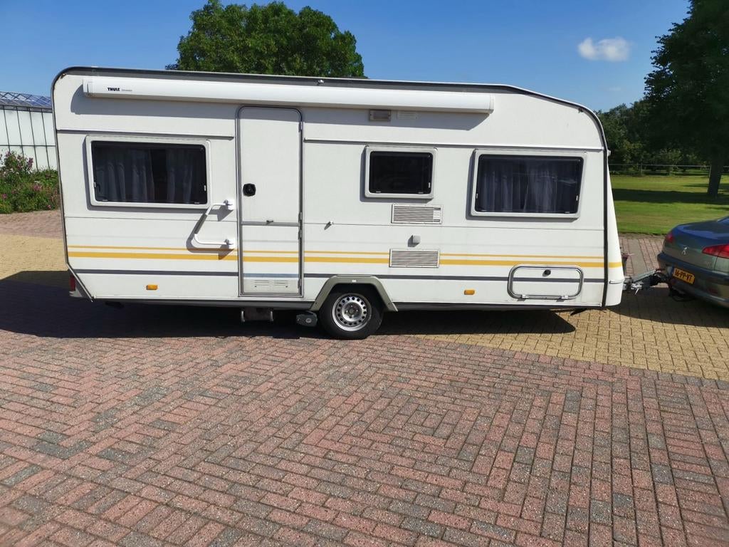 Knaus Sudwind Caravan met voortent ,Luifel en Ruime Indeling, Caravans en Kamperen, Caravans, Rondzit, Airco, Dwarsbed, Particulier