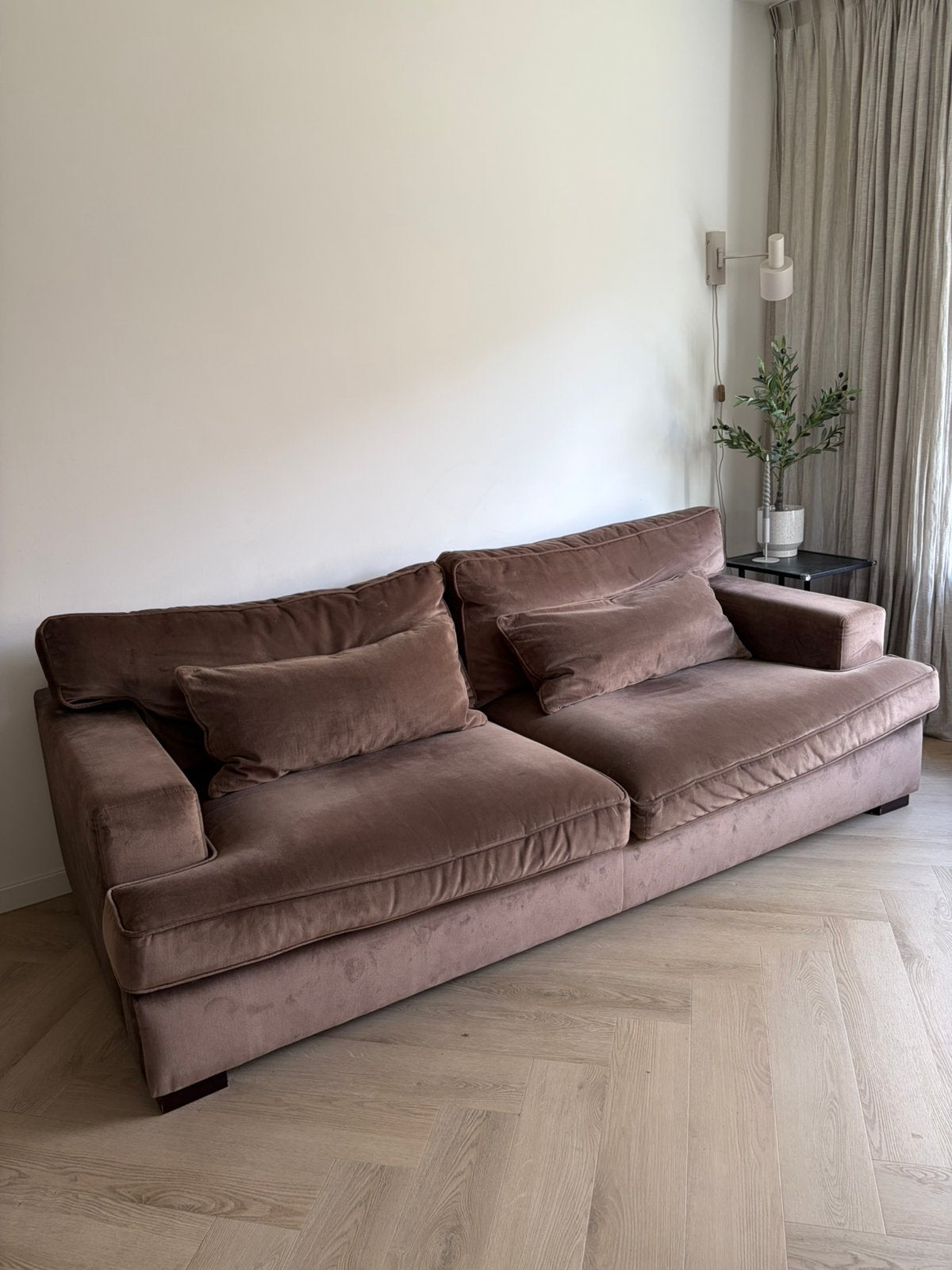 Bruine velours 2-zitsbank + loveseat – complete set €500, Ophalen, Tweepersoons, 75 tot 100 cm, Zo goed als nieuw