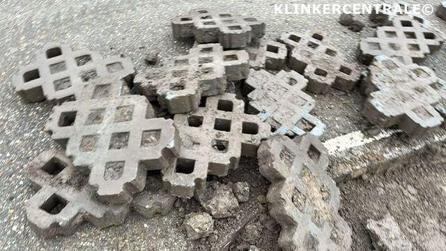 ROOIKORTING 500m2 grijs kunsstof grastegels 60x40x10cm, Gebruikt, Verzenden, Bij dit gebruikte product niet meer te achterhalen.