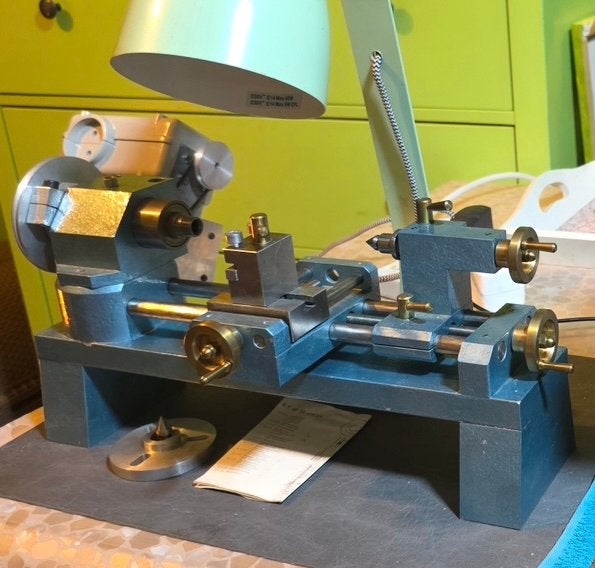 Draaibank tafelmodel 220v ,voor modelbouw kleine draaibankje, Doe-het-zelf en Verbouw, Ophalen of Verzenden, Gebruikt, Metaaldraaibank