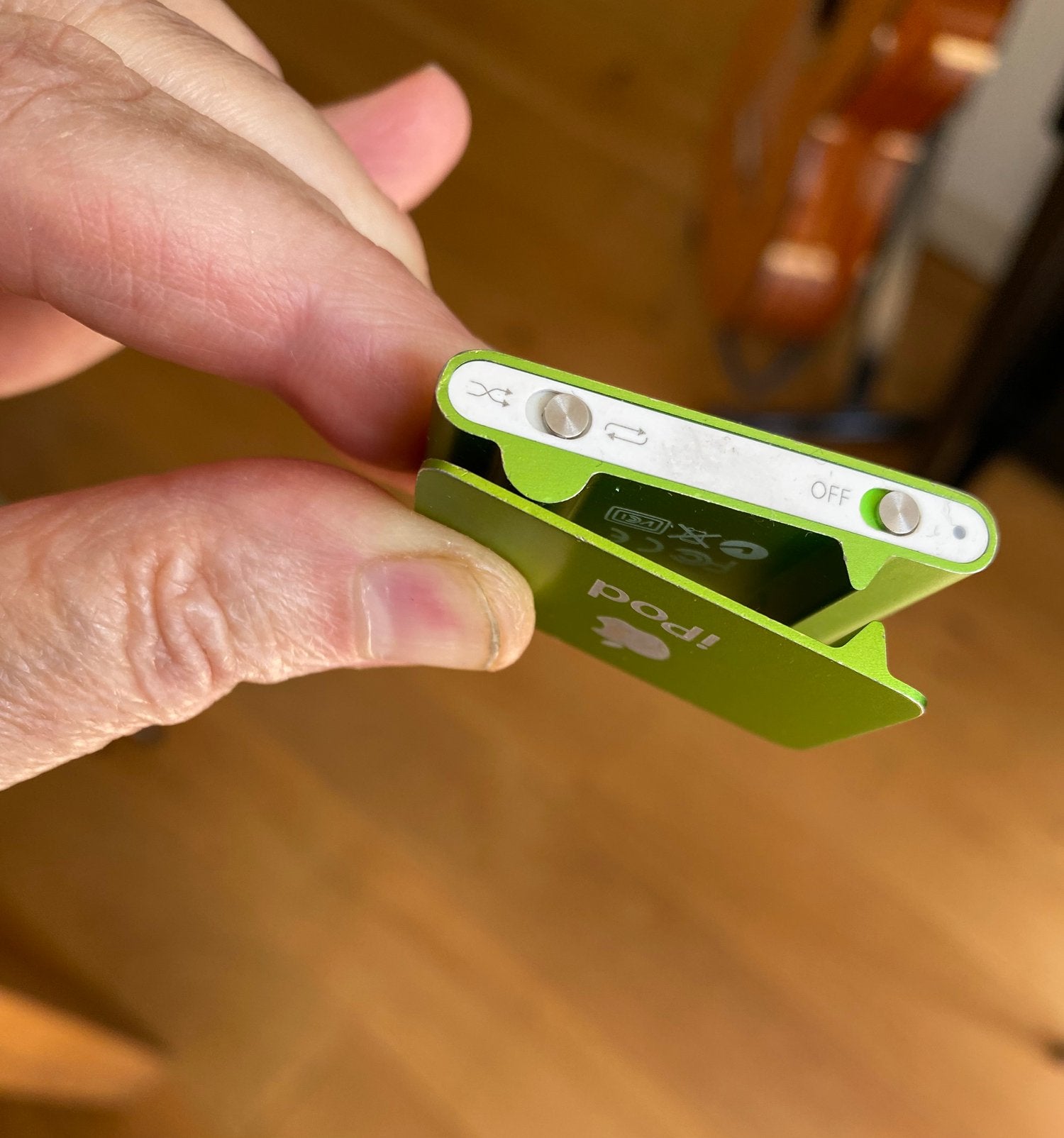 Ipod shuffle met oplader, Shuffle, Zo goed als nieuw, Groen, Minder dan 2 GB
