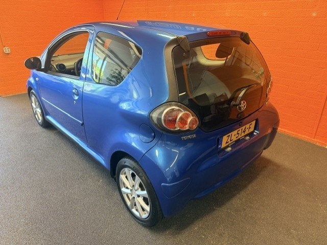 Toyota Aygo 1.0 12V / 3 DEURS / ACCESS-SPORT / AIRCO!, Voorwielaandrijving, Stof, Gebruikt, 68 pk