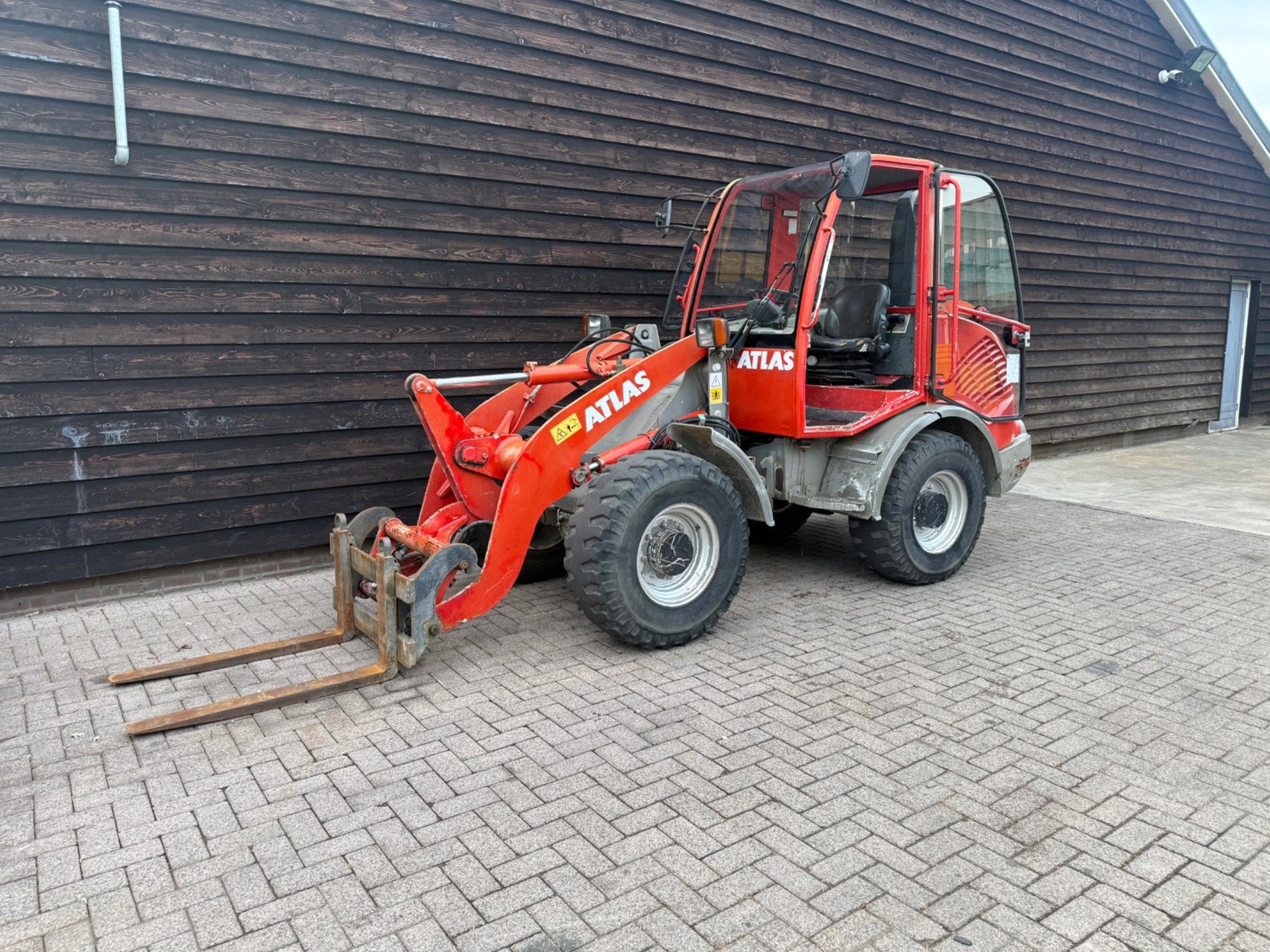 Atlas 60 (bj 2007), Wiellader of Shovel
