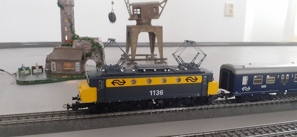 HO. Piko 51371 E. Locomotief NS 1136, Ophalen, Wisselstroom, Locomotief, Piko