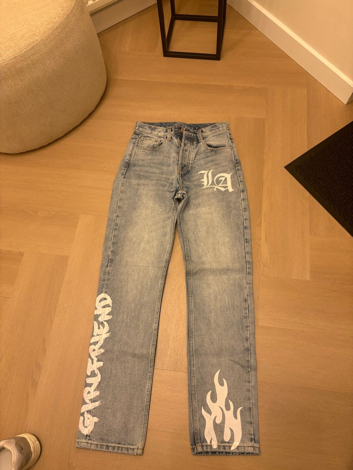 LA Sisters Jeans met opdruk - Zo goed als nieuw, Ophalen of Verzenden, Zo goed als nieuw, Blauw, W27 (confectie 34) of kleiner