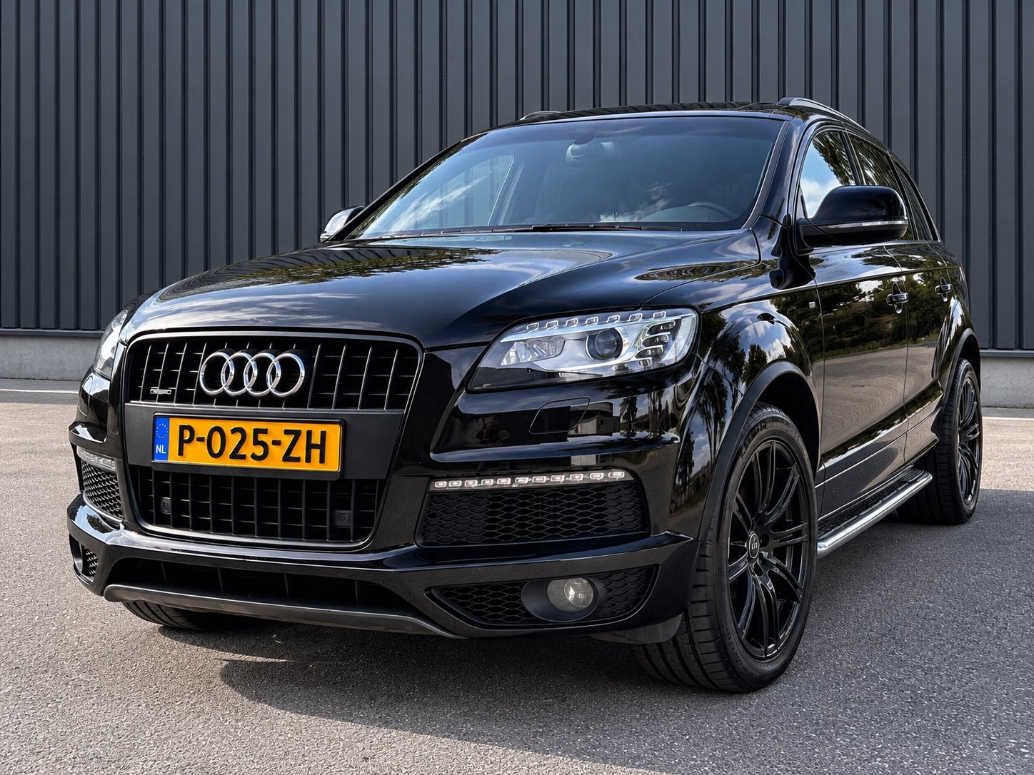 Audi Q7 3.0 TDI 180KW Quattro Tiptr. 2013 Zwart, Auto's, Automaat, 2275 kg, 7 stoelen, Zwart