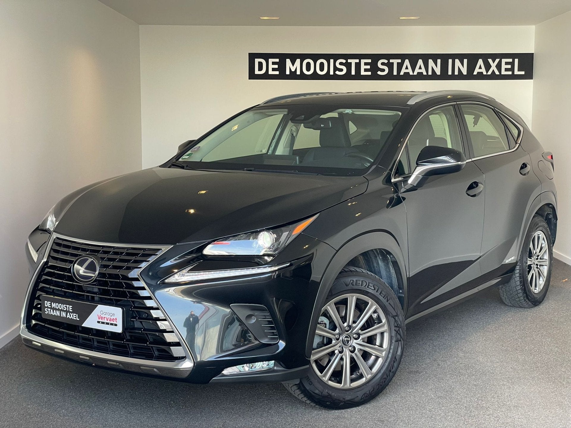 Lexus NX 300h AWD Business Line (bj 2020, automaat), Automaat, Gebruikt, Leder, Vierwielaandrijving