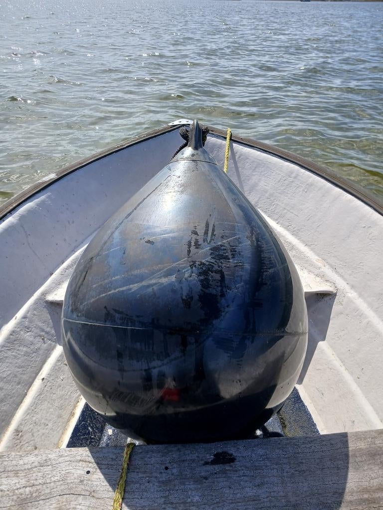 Grote zwarte en witte stootboei. 65 cm doorsnede., Watersport en Boten, Kano's, Ophalen of Verzenden, Twee personen, Kajak