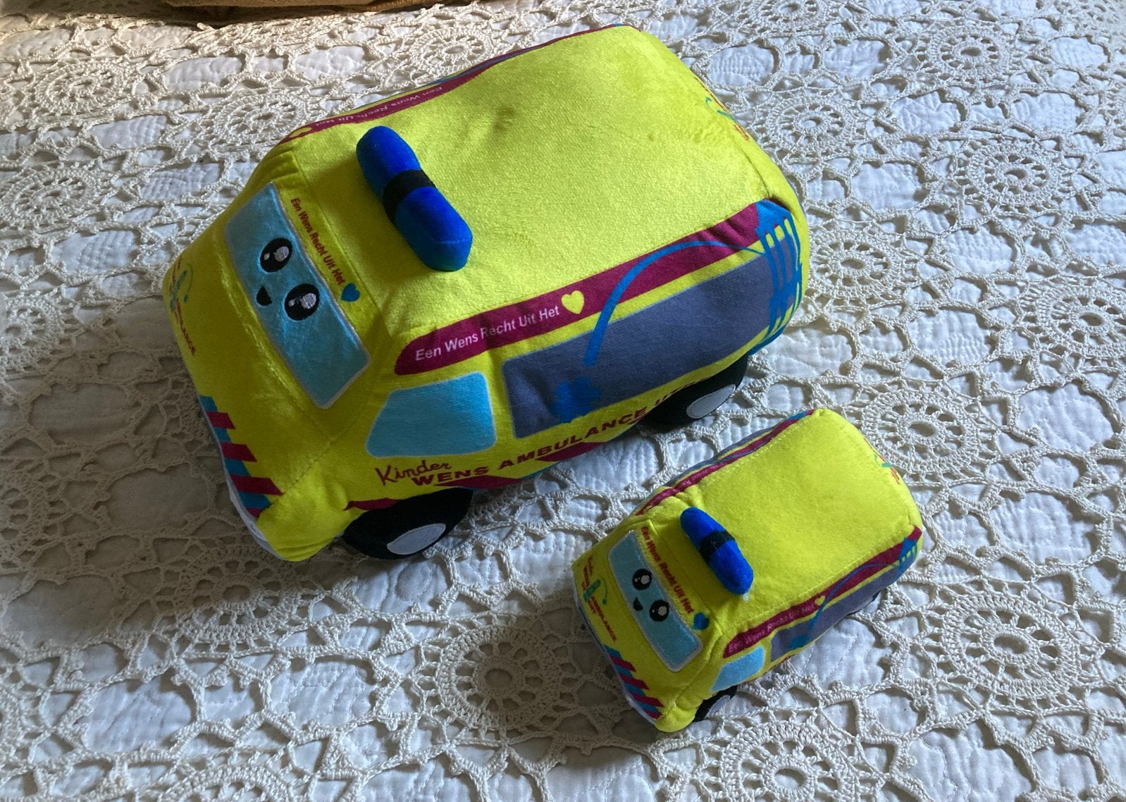Grote en kleine knuffel  Kinderwens Ambulance Utrecht, Kinderen en Baby's, Overige merken, Overige karakters, Overige typen, Ophalen of Verzenden