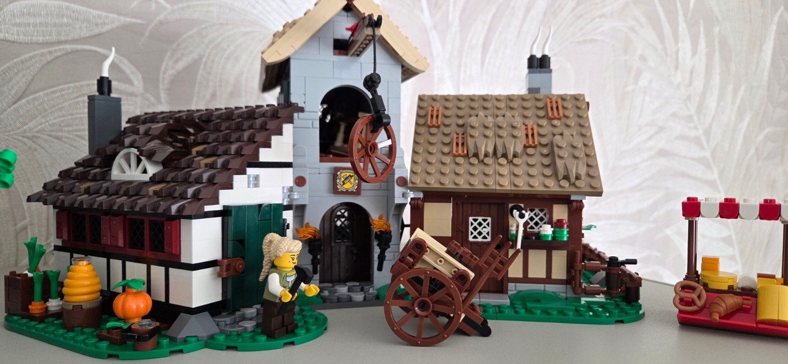 Lego Icons 10332 Middeleeuws Dorp - 100% compleet, Ophalen, Gebruikt, Lego, Compleet