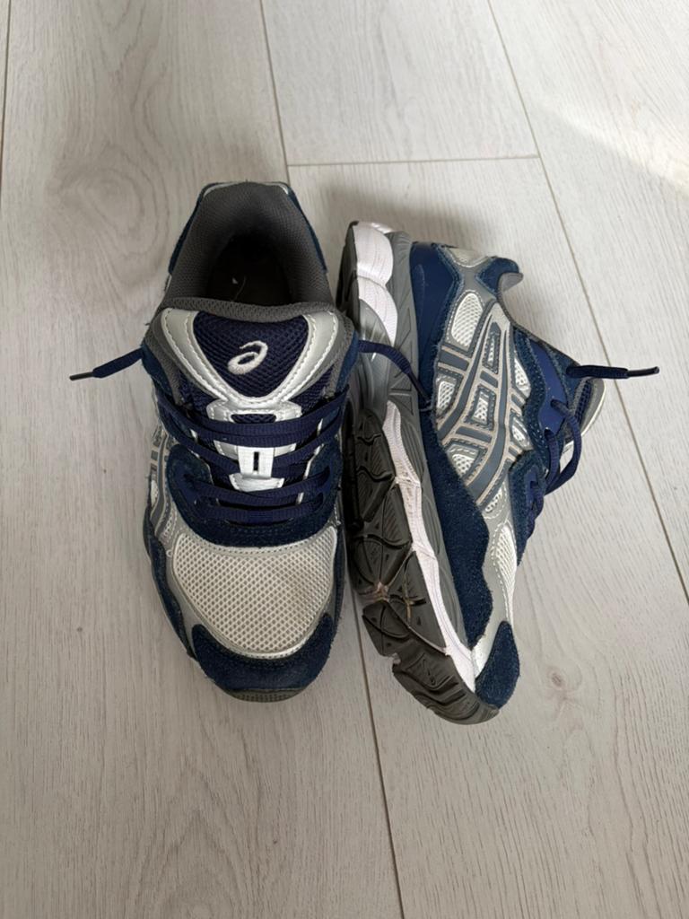 Asics maat 40, Verzenden, Zo goed als nieuw, Blauw