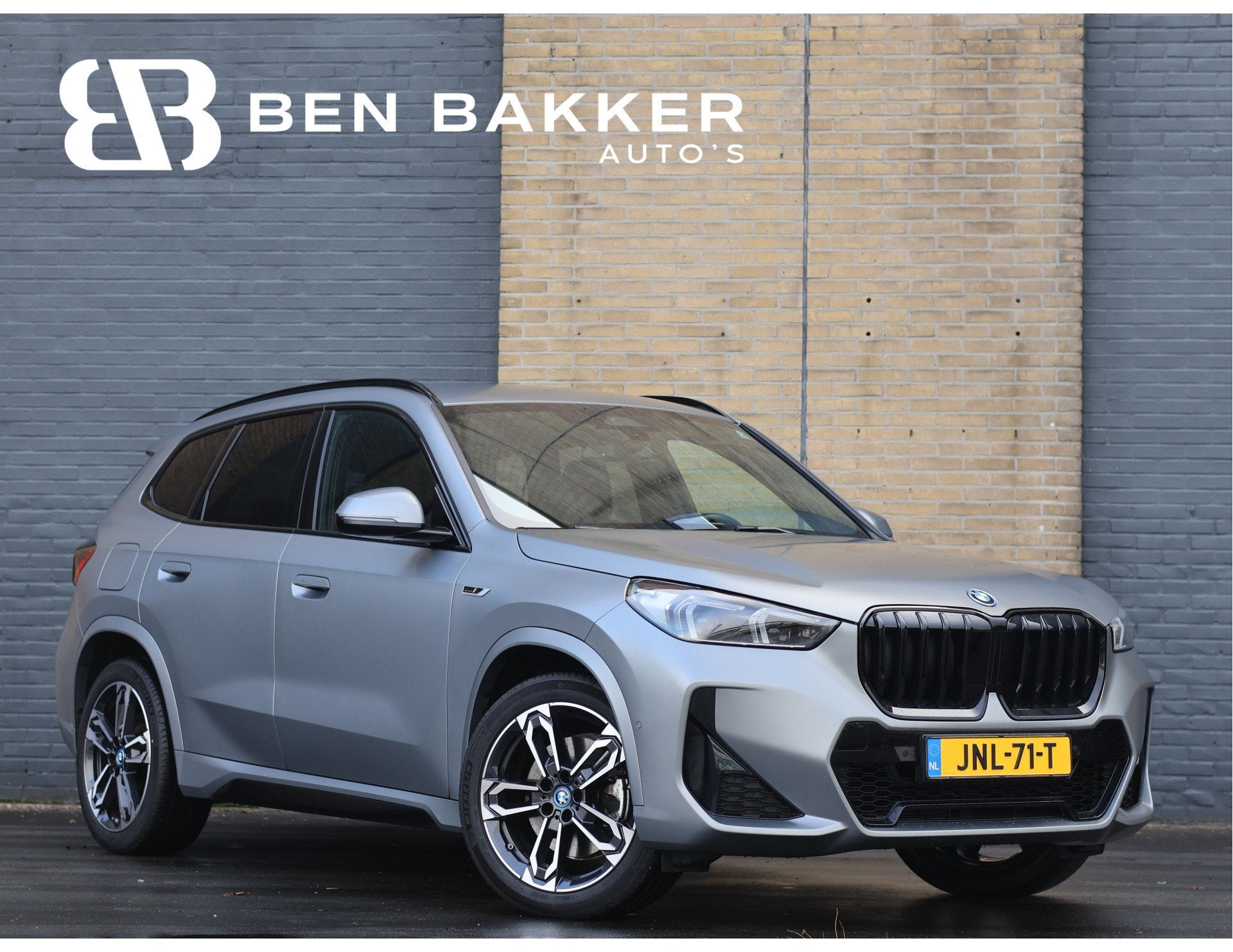 BMW X1 xDrive30e M Sport 326PK Individual | ACC | Cam | Driv, Bedrijf, Hybride Elektrisch/Benzine, 3 cilinders, 1835 kg