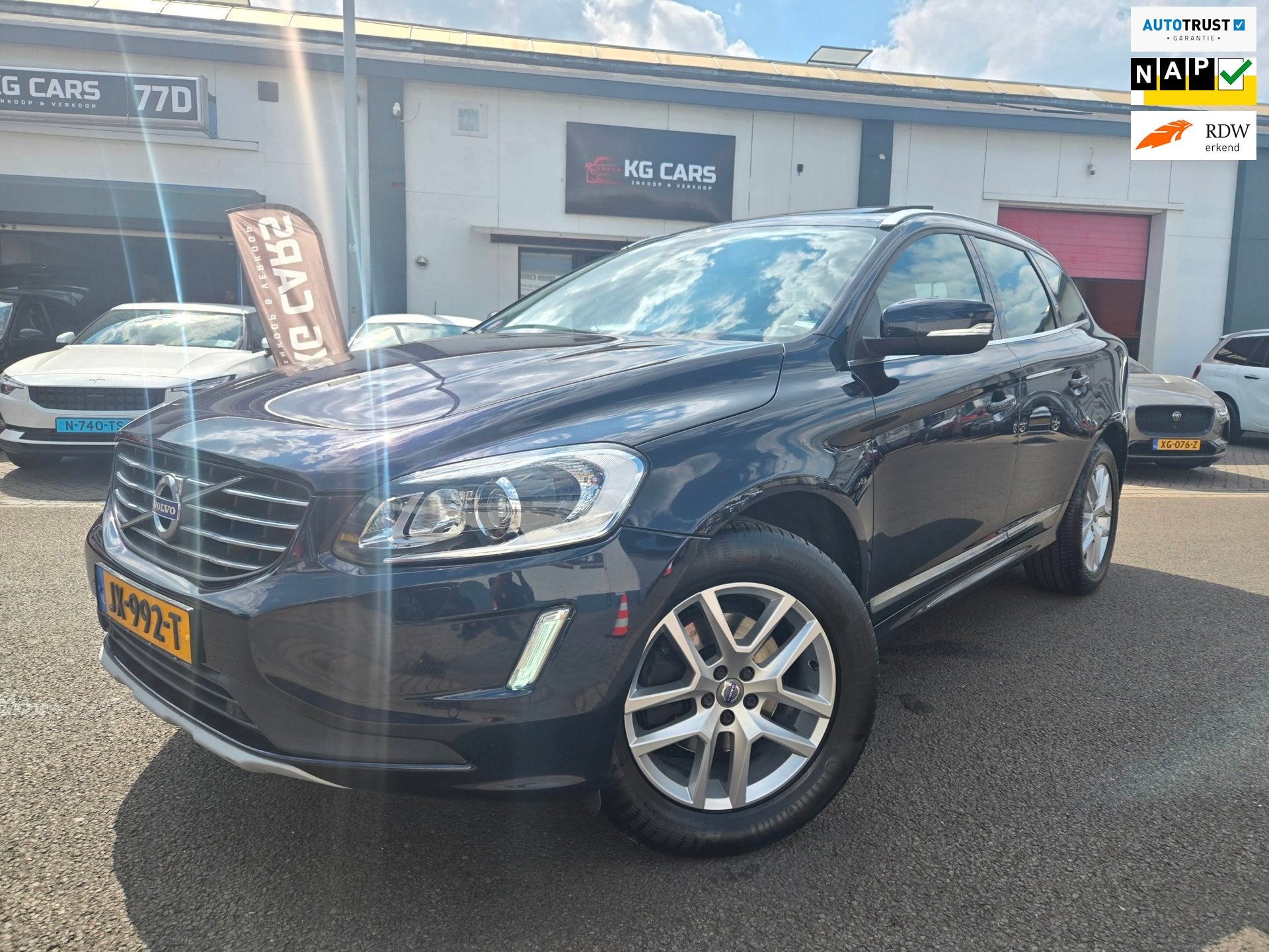 Volvo XC60 2.0 T5 R-Design|Dealer Onderh|, Auto's, Euro 6, 1969 cc, Blauw, Bedrijf