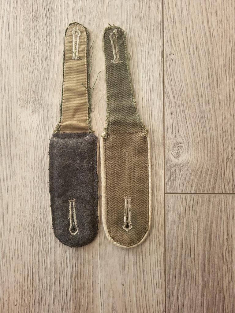 Te koop setje repro Whermacht epauletten, Ophalen of Verzenden