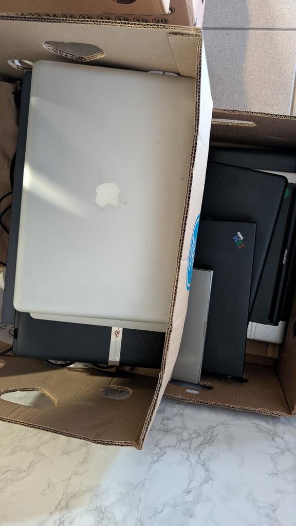 Laptops (Windows / Apple MacBook) Bulk Handel Export, Computers en Software, Windows Laptops, Gebruikt, 17 inch of meer, HDD, SSD
