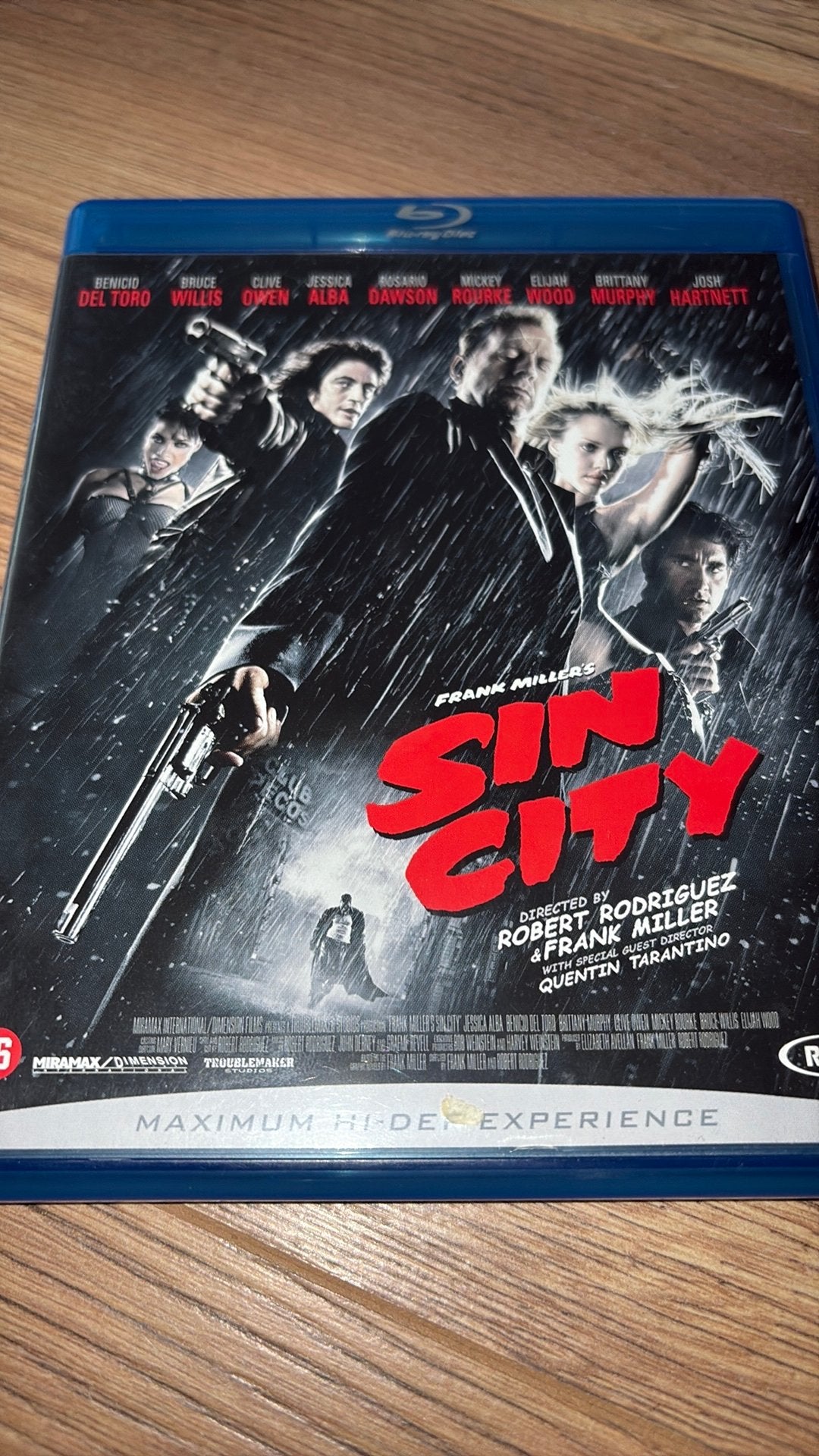 Sin City van Frank Miller en Robert Rodriguez., Ophalen of Verzenden, Zo goed als nieuw, Actie