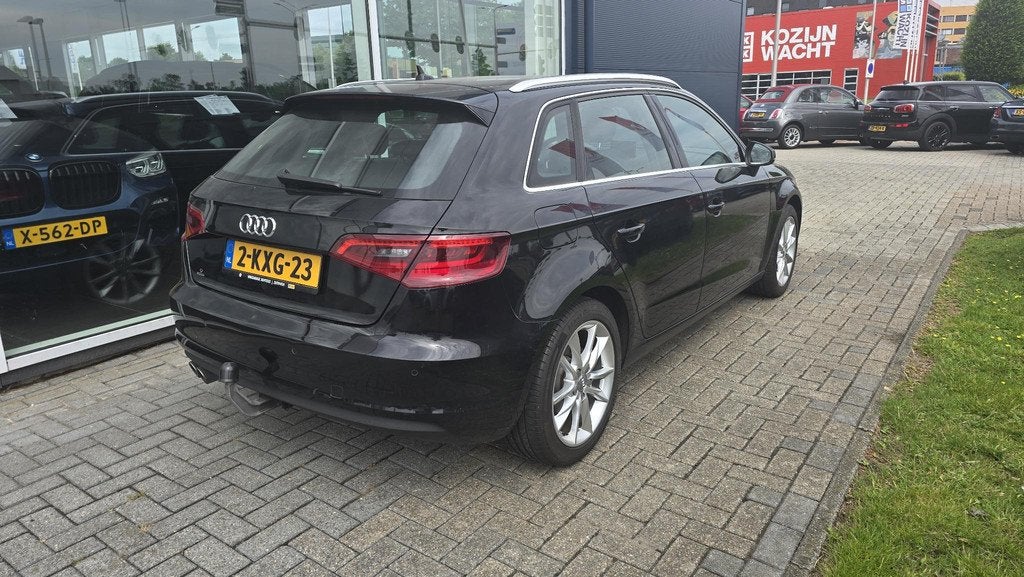 Audi A3 Sportback 1.8 TFSI Ambiente Pro Line plus |NAP|1e ei, Auto's, Audi, Euro 5, Gebruikt, Zwart, 4 cilinders