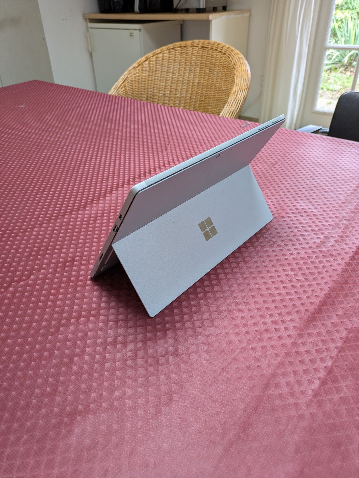 Microsoft Surface Pro - Tablet met standaard, Computers en Software, Ophalen, Surface Pro 7, 12 inch, 128 GB