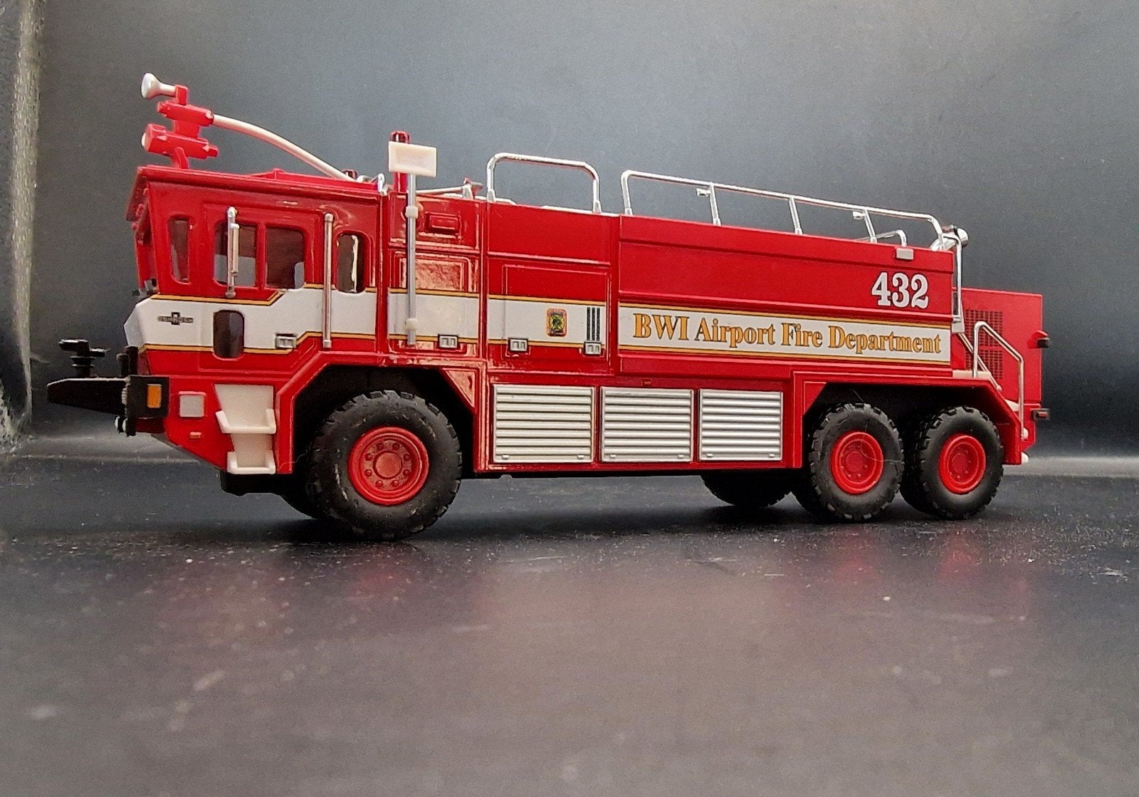 Collectie van meerdere gedetailleerde brandweerwagen modelle, Ophalen of Verzenden, Zo goed als nieuw, Bus of Vrachtwagen