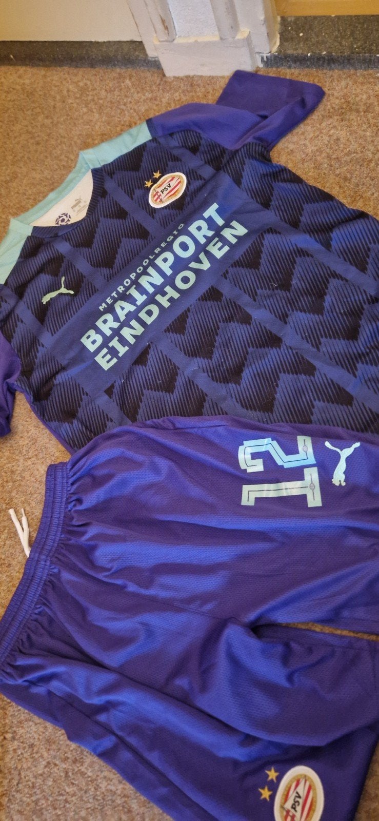 PSV Thuisshirt en Broekje 2021-2022 Denzel Dumfries, Puma, Paars, Maat 56/58 (XL), Ophalen of Verzenden