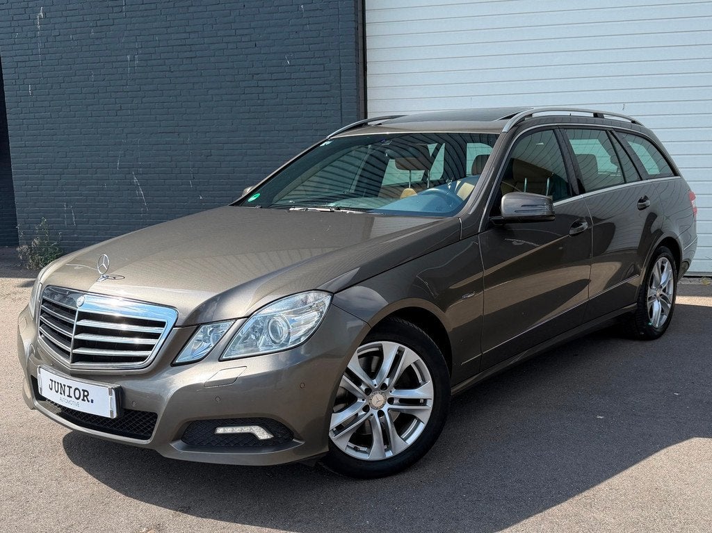 Mercedes-Benz E-klasse Estate 350 CGI Avantgarde 1EEIG/DEALE, Auto's, Mercedes-Benz, Automaat, Euro 5, Achterwielaandrijving, Gebruikt