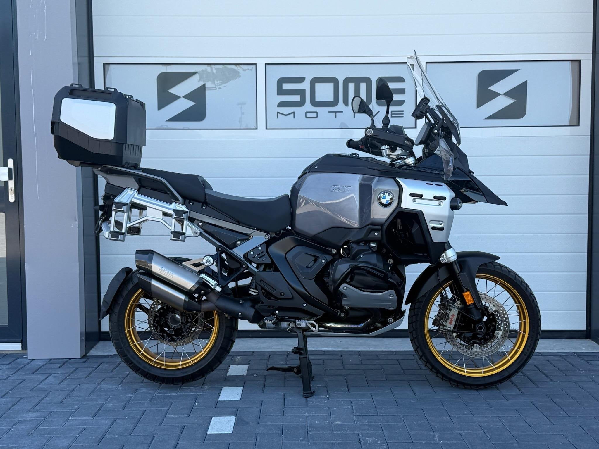 BMW R 1300 GS Adventure Top Koffer | Akrapovic | BTW |, Einsteinlaan 5
2289 CC  Rijswijk, NL, Meer dan 35 kW, Toermotor, 1300 cc
