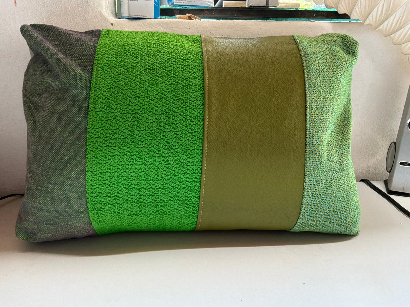Design kussenhoes 60 x 40 groen / geel / blauw, Blauw, Nieuw, Ophalen of Verzenden, Sierkussen