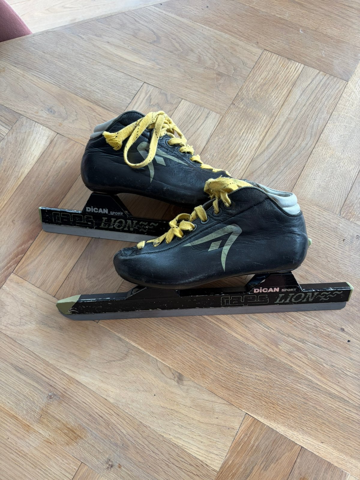 Raps Lion maat 34 schaatsen, Sport en Fitness, Schaatsen, Gebruikt, Ophalen of Verzenden, Raps, Noren