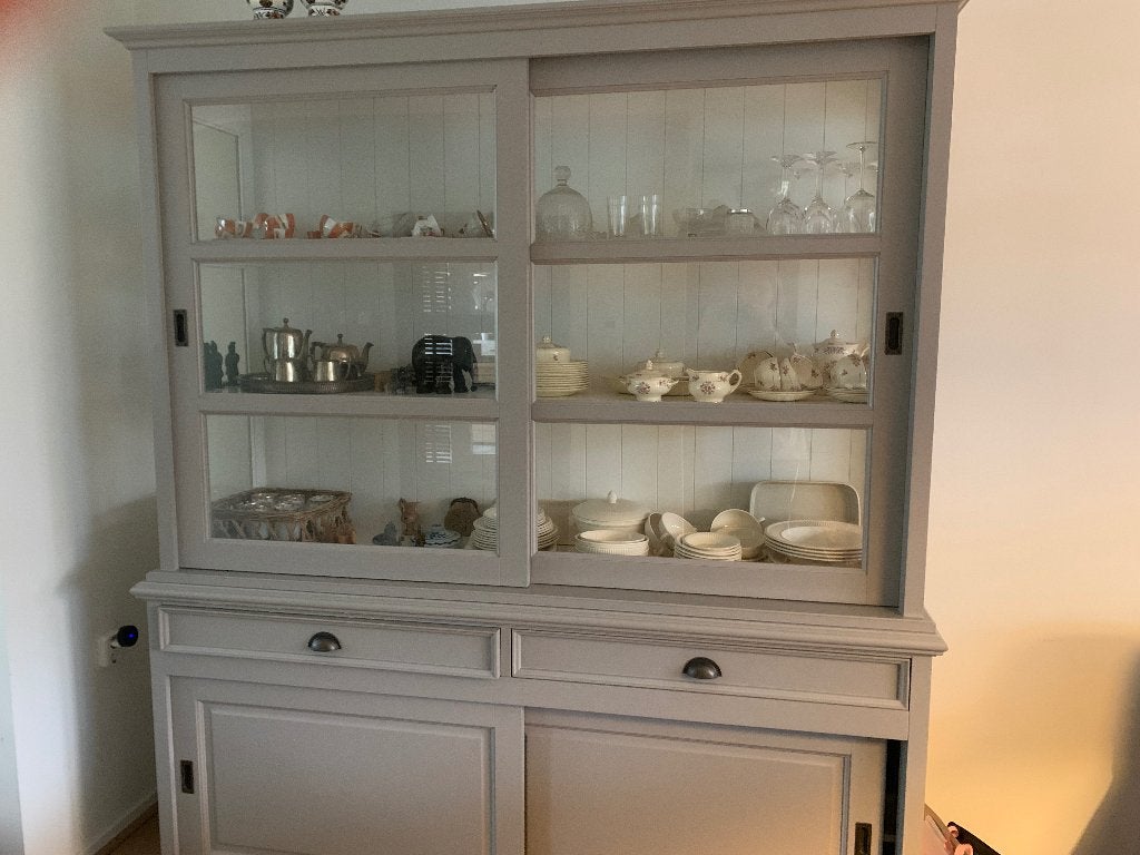 Te koop vitrinekast met schuifdeuren en lades, antiek grijs., Huis en Inrichting, Ophalen, Gebruikt, 200 cm of meer, 150 tot 200 cm