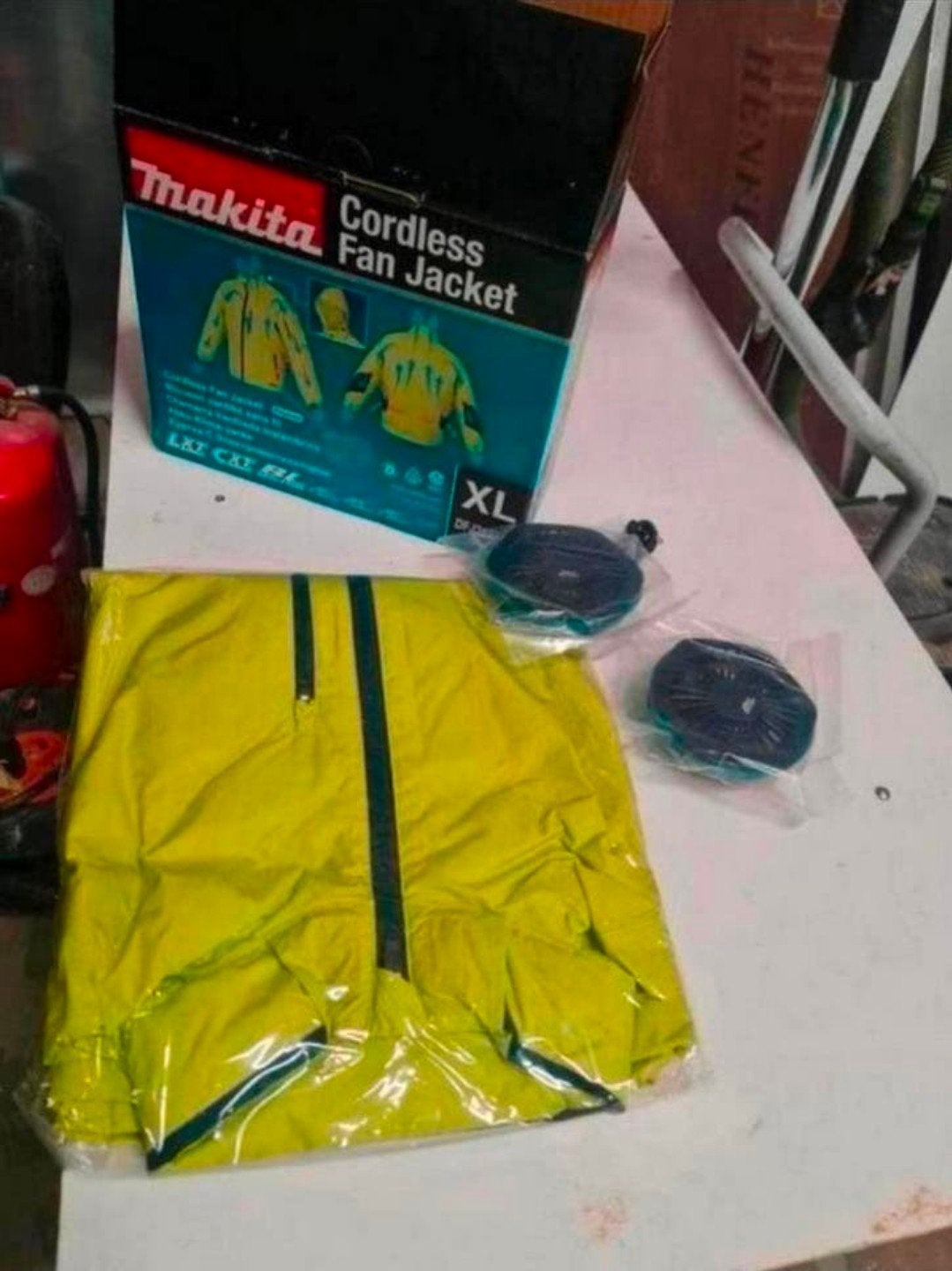 MAKITA DFJ212A geventileerde jas type "Casual"12Vmax/14v 18v, Makita, Nieuw, Ophalen of Verzenden, N.v.t