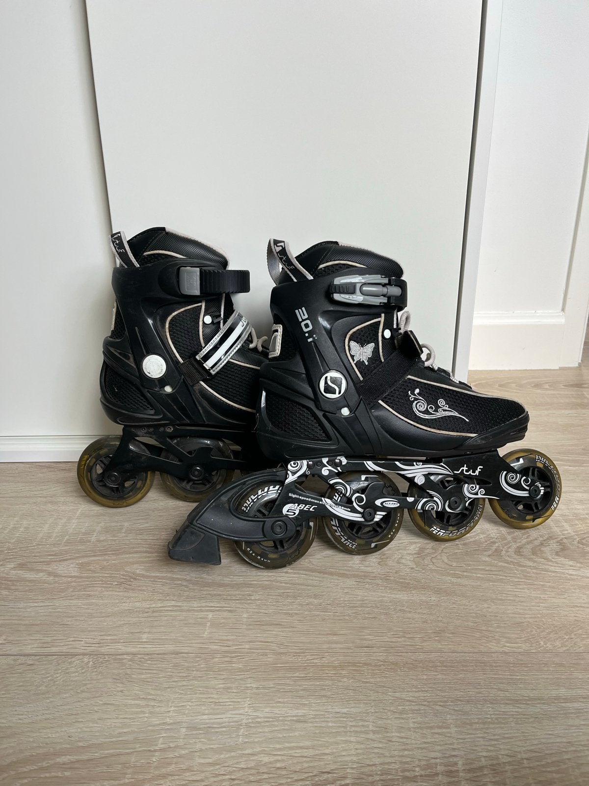 Zwarte inline skates - Maat 40, Sport en Fitness, Skeelers, Zo goed als nieuw, Inline skates 4 wielen, Ophalen, Overige merken