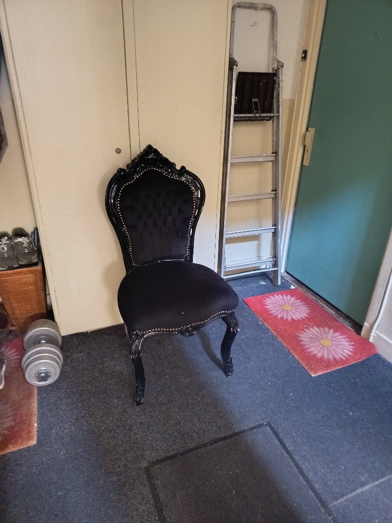 Baroque rococo style chair Black velvet and Black wood, Ophalen