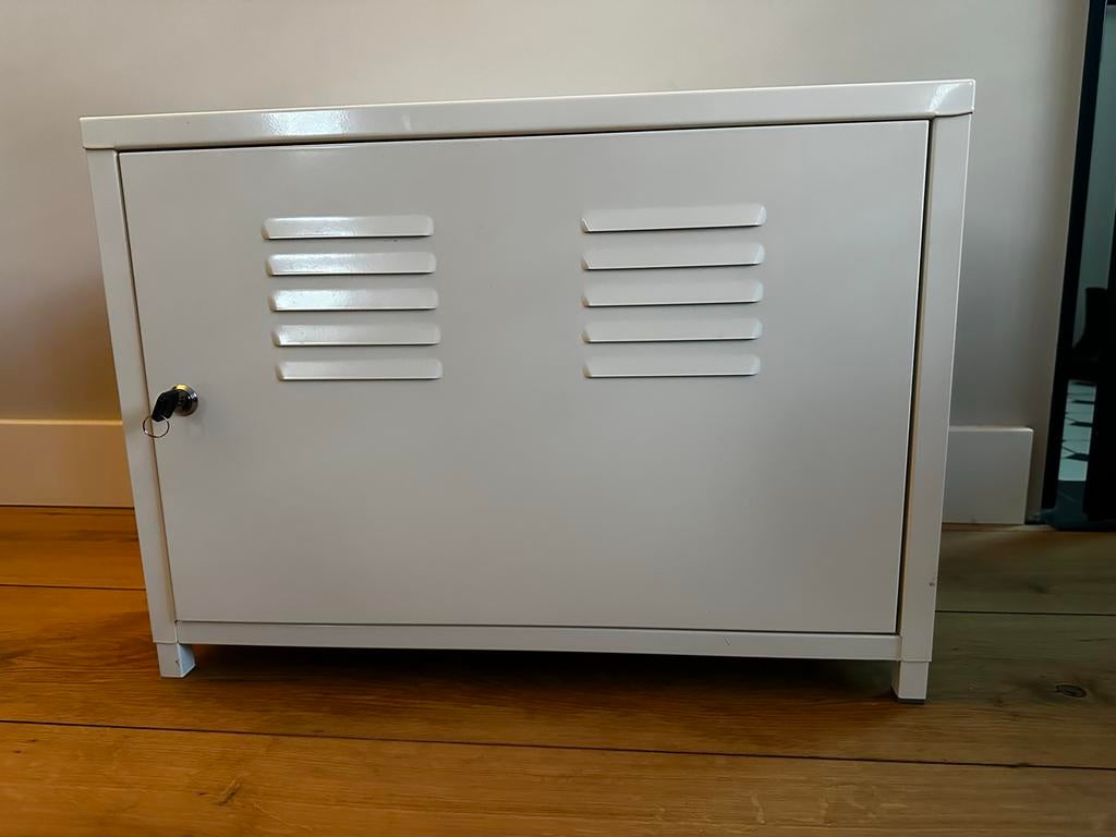 Ikea PS Kastje 60x40x43 cm met slot en kabelgat, Ophalen, Gebruikt