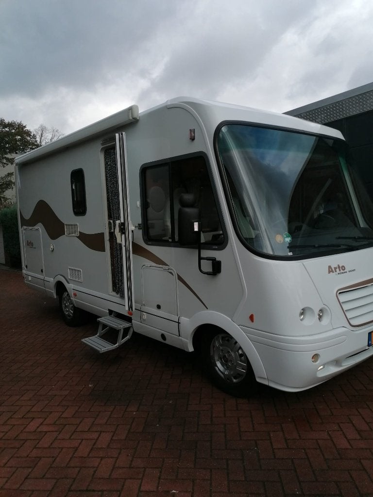 Camper Prachtige NiesmannBischoffArto64 Topsegment Integraal, Integraal, Koelkast, Niesmann+Bischoff, Ringverwarming