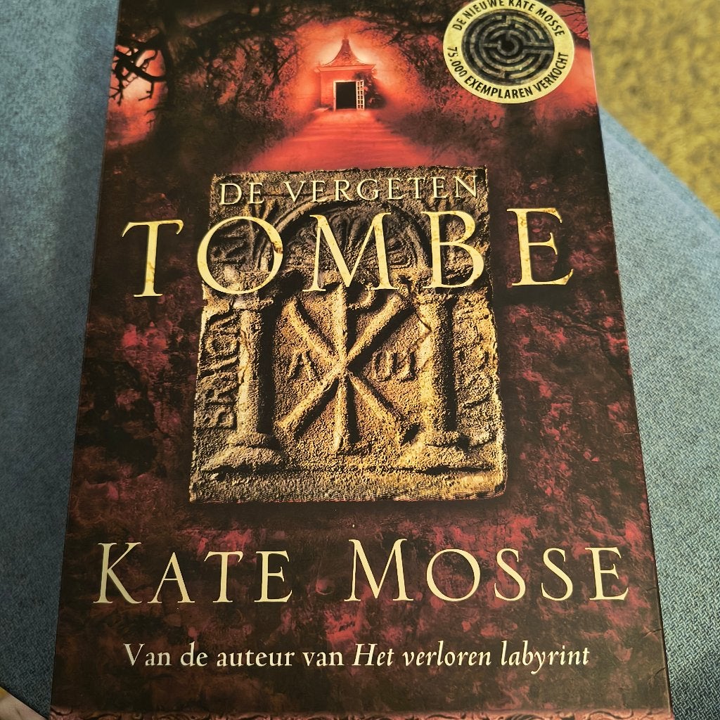 De Vergeten Tombe - Kate Mosse, Ophalen of Verzenden, Zo goed als nieuw
