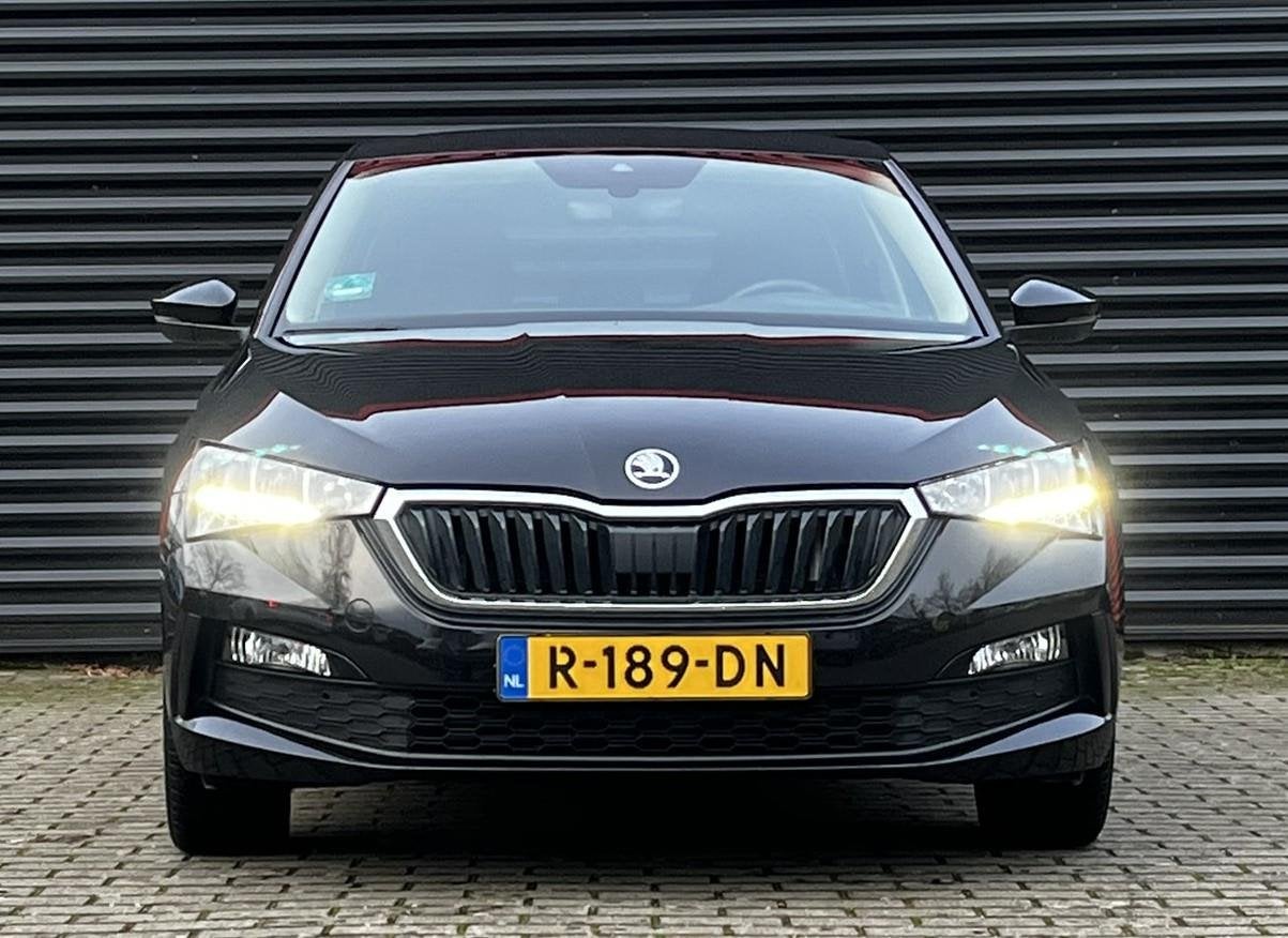 Skoda Scala Skoda Scala 1.0 TSI Ambition | Automaat | Cruise, Auto's, Gebruikt, 620 kg, Zwart, Origineel Nederlands