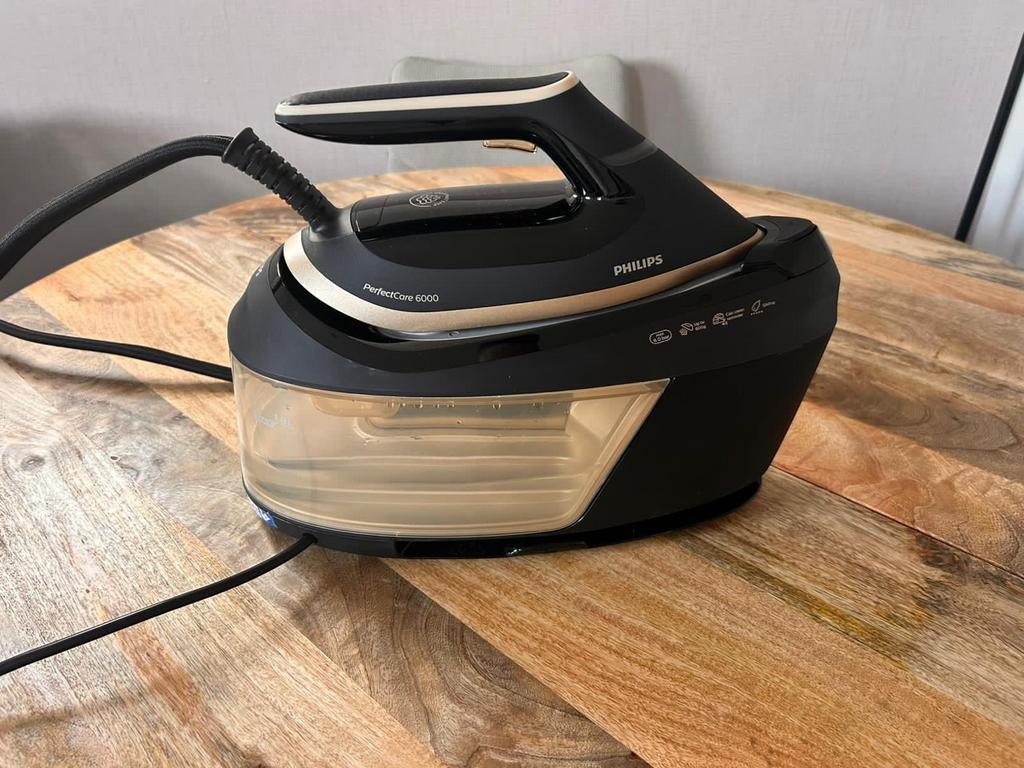 Stoomstrijkijzer philips, Ophalen, Zo goed als nieuw