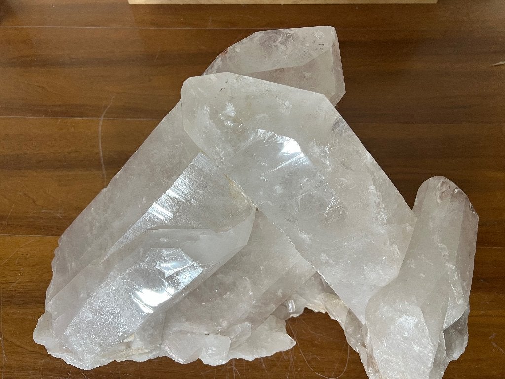 Prachtig robust Bergkristal cluster (6) grote heldere punten, Ophalen of Verzenden, Mineraal