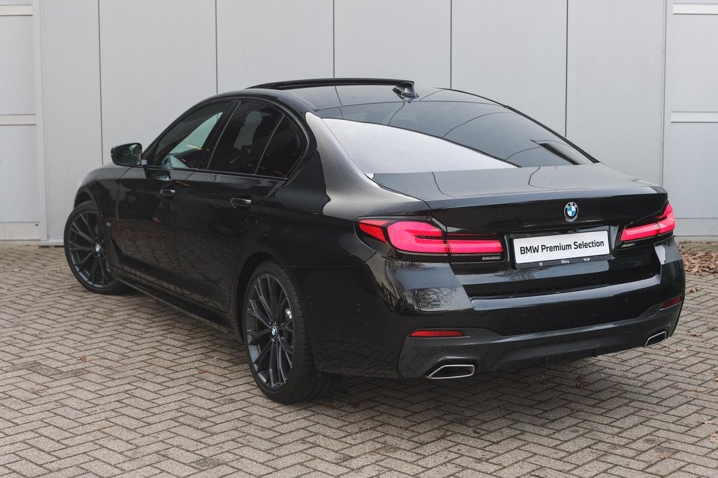 BMW 5 Serie 520d High Executive M Sport Automaat / Schuif-ka, Auto's, 12 maanden, Achterwielaandrijving, 1650 kg, Zwart