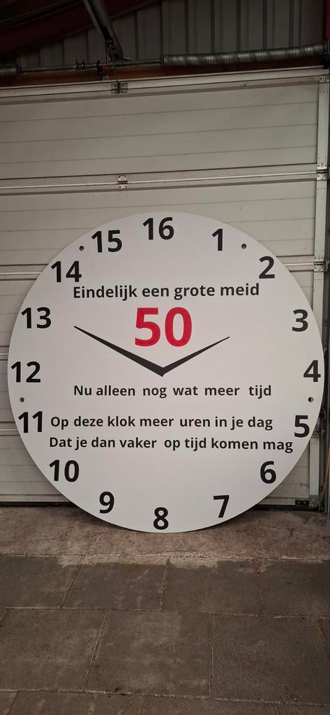 Klok voor Sarah die altijd te laat is :), Hobby en Vrije tijd, Ophalen, Versiering, Abraham of Sarah