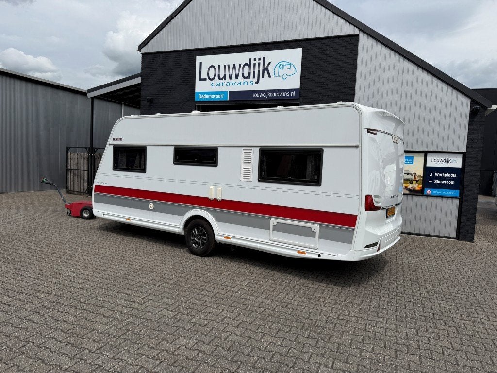 KABE Royal 560 XL ’22 (Fransbed, Rondzit), Rondzit, Vast bed, 7 tot 8 meter, Bedrijf