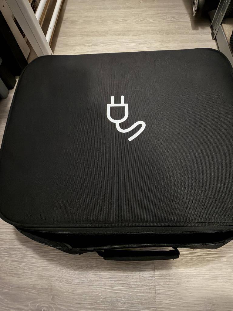 Audi A3 e-tron Originele Portable EV Charger  8V4.971.675.B, Ophalen, Zo goed als nieuw, Laadkabel