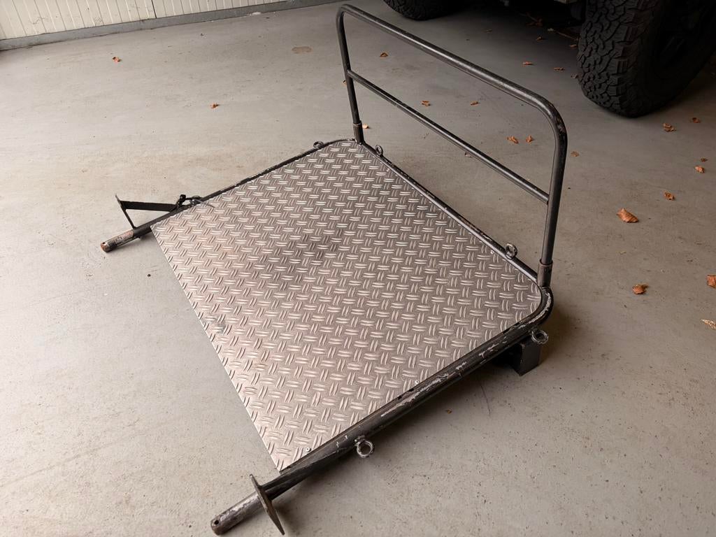 Land Rover Defender Bagagerek, Ophalen, Gebruikt