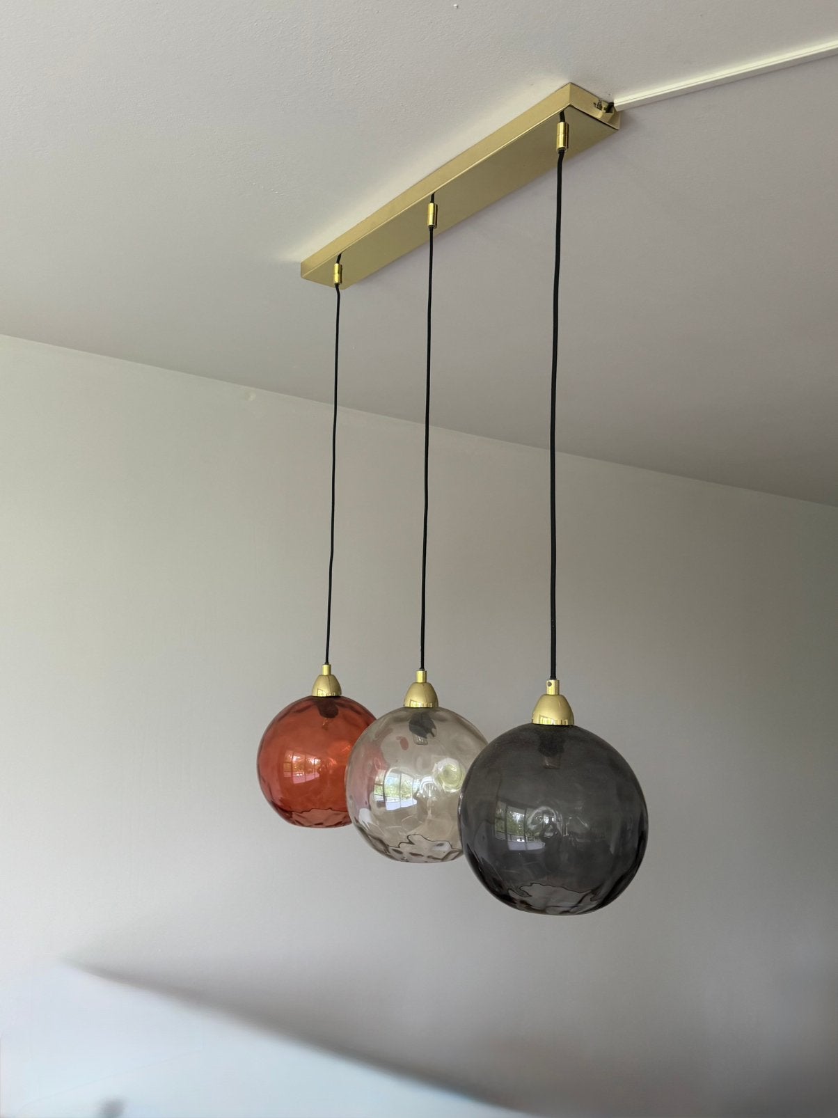 Sfeervolle Eettafel Hanglamp met Gekleurde Glazen Bollen, Huis en Inrichting, Lampen | Hanglampen, Ophalen, Zo goed als nieuw